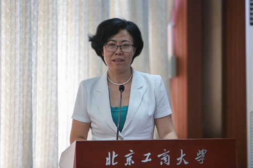 北京市教工委副书记、河北省教育厅党组副书记、副厅长韩俊兰致辞