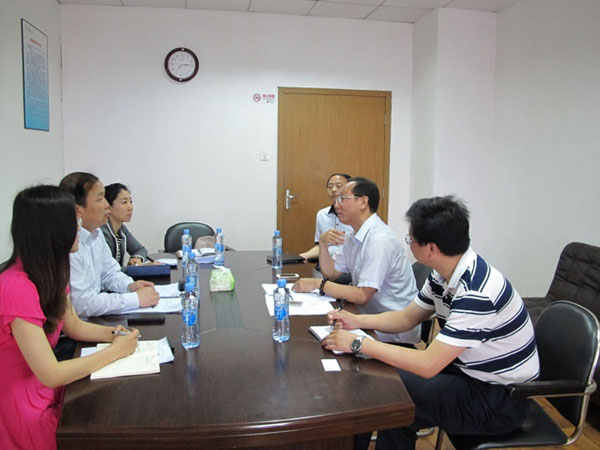 与江西财经大学高等教育研究所进行交流